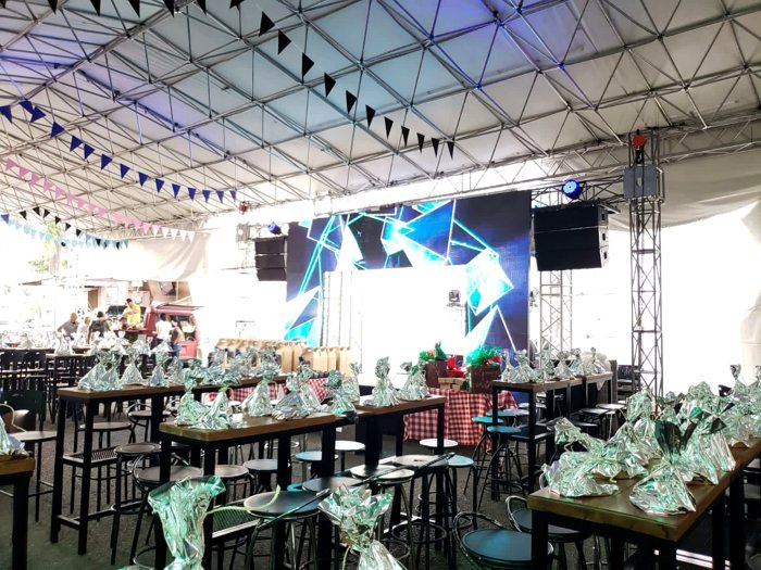 Montaje de una fiesta navideña empresarial en Medellín · Ibiza Eventos