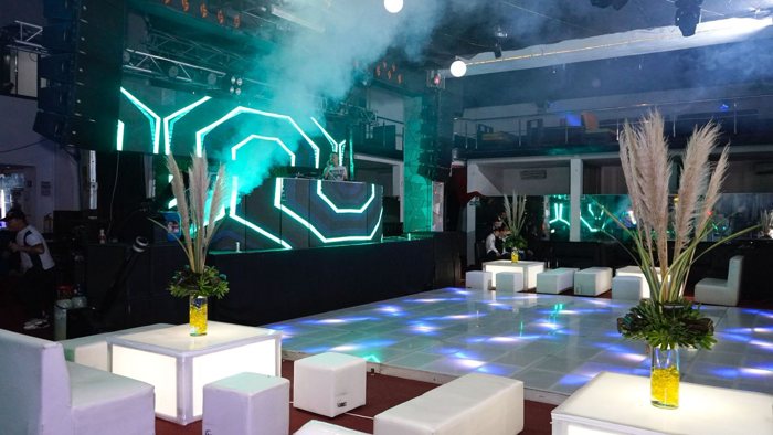 Miniteca profesional con pista iluminada · Ibiza Eventos