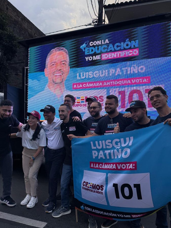 Pantallas LED y carro valla · Prospera Marketing