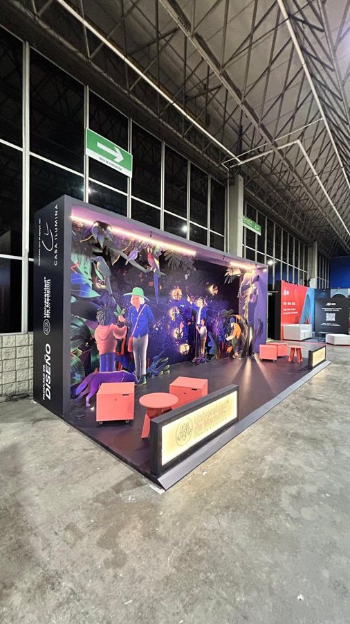 Diseño y fabricación de stands · Prospera Marketing